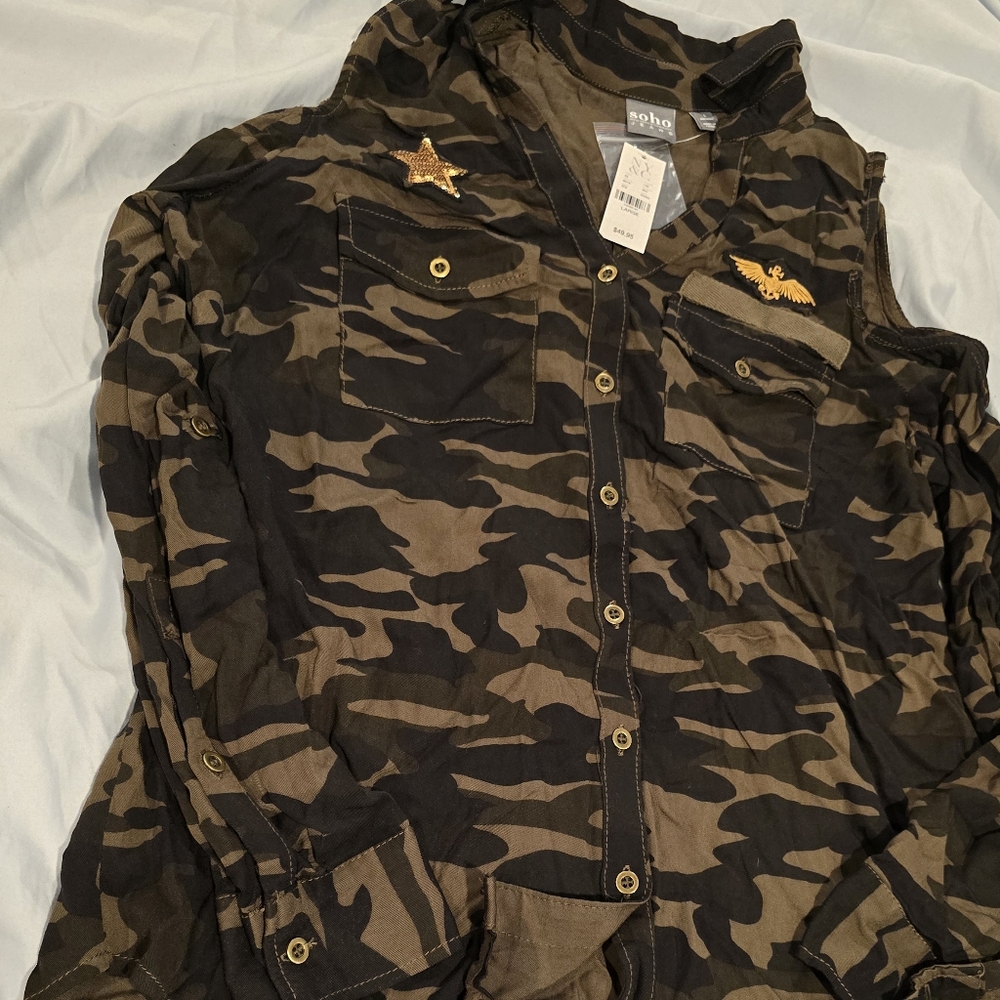 Soho Apparel Black and Brown Button Down Shirt